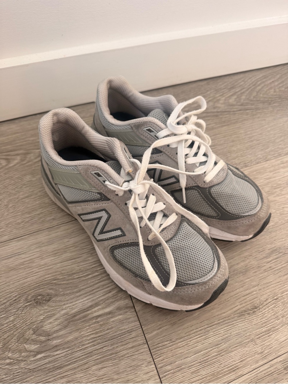 New Balance Women's Gray and White Athletic Sneakers
